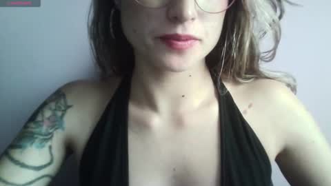 Tifanny online show from 09/23/25, 09:18