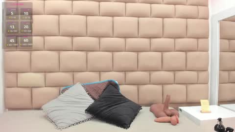 Tifanny  online show from 04/20/26, 11:46