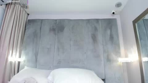 Tifany  online show from 02/08/26, 08:40