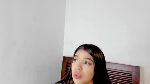 Snapshot of tifanymonroehot chatting on 11/18/25, 11:25 tifanymonroehot online show from 11/18/25, 11:25