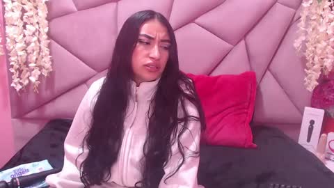 Snapshot of tiffani_hott_ chatting on 01/11/25, 03:13 TIFANI online show from 01/11/25, 03:13