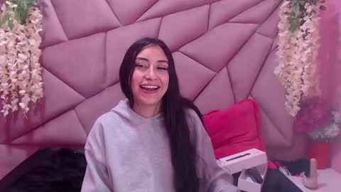 Snapshot of tiffani_hott_ chatting on 01/12/25, 07:11 TIFANI online show from 01/12/25, 07:11