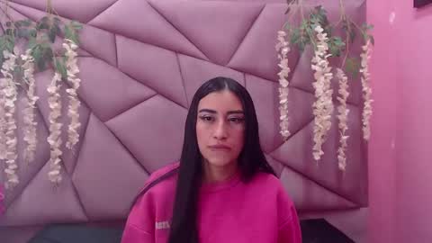 Snapshot of tiffani_hott_ chatting on 01/26/25, 07:53 TIFANI online show from 01/26/25, 07:53
