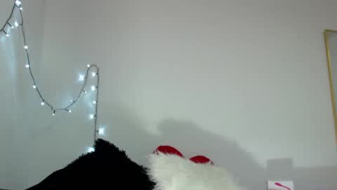 Snapshot of tiffani_hott_ chatting on 03/11/25, 05:16 TIFANI online show from 03/11/25, 05:16