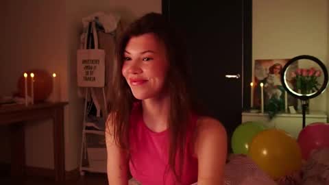 Im here on Fridays Saturdays Sundays  online show from 11/24/25, 11:37