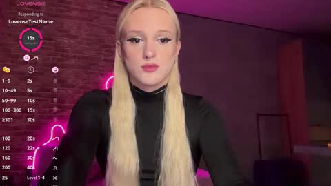 Amira online show from 02/02/26, 02:05