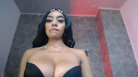 Snapshot of tiffany_1m chatting on 12/11/24, 02:44 tiffany_1m online show from 12/11/24, 02:44