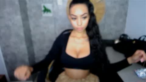 Snapshot of tiffany_1m chatting on 02/11/25, 01:09 tiffany_1m online show from 02/11/25, 01:09