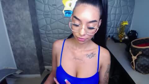 Snapshot of tiffany_1m chatting on 03/12/25, 03:51 tiffany_1m online show from 03/12/25, 03:51