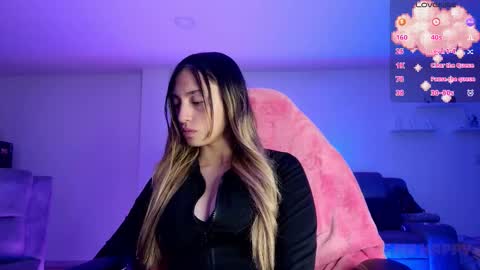 Tiffany Bela online show from 10/03/25, 11:13