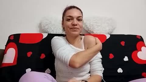 Snapshot of tiffany_chloe chatting on 02/10/25, 09:04 Tiffany online show from 02/10/25, 09:04