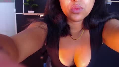 Snapshot of tiffany_cokie chatting on 06/22/26, 01:52 tiffany_cokie online show from 06/22/26, 01:52