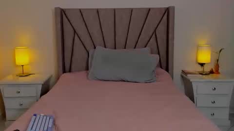 VAL online show from 05/05/26, 09:23