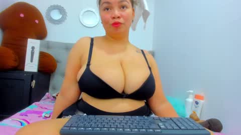 tiffany  online show from 02/08/25, 12:06