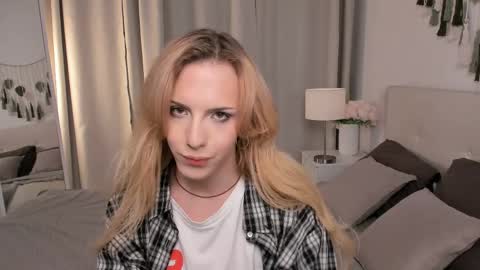 Tiffany online show from 04/01/26, 08:17