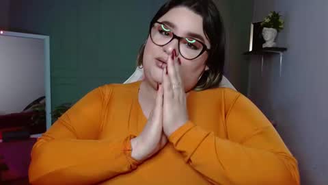 Snapshot of tiffany_laurens chatting on 12/06/24, 06:59 dont forget ask for custom vids online show from 12/06/24, 06:59