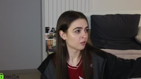 Snapshot of tiffany_loong chatting on 02/05/25, 09:29 tiffany online show from 02/05/25, 09:29