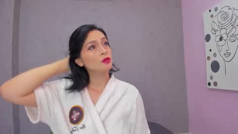 tiffany_mendez online show from 11/08/25, 12:05