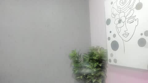 Snapshot of tiffany_mendez chatting on 01/07/26, 12:07 tiffany_mendez online show from 01/07/26, 12:07