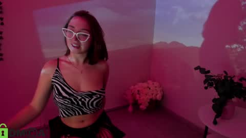 tiffany_robinson online show from 04/21/26, 03:13