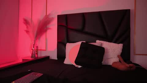 tiffany_sander online show from 12/16/25, 03:00