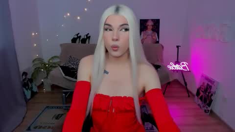 Snapshot of tiffany_smitch chatting on 03/03/26, 05:02 Tif online show from 03/03/26, 05:02
