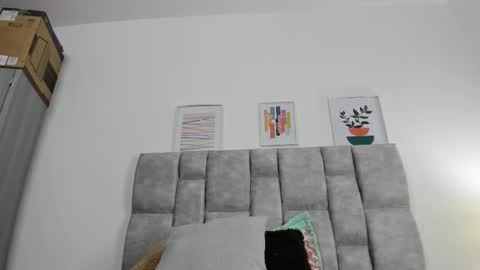 Tifanny Fox online show from 09/17/25, 07:43