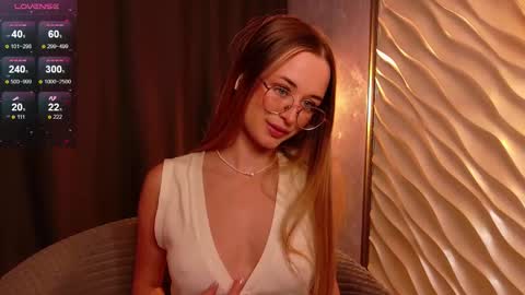 Tiffany online show from 11/19/25, 01:44