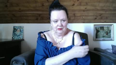 Snapshot of tiffanymature chatting on 05/02/26, 02:55 TiffanyMature online show from 05/02/26, 02:55