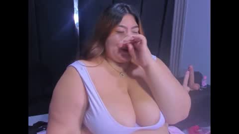 TiffanyMonrow online show from 05/05/26, 01:30