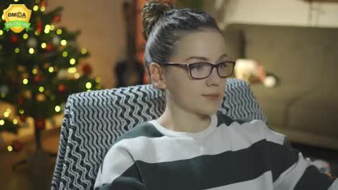 tiffanyriox online show from 12/04/25, 12:53