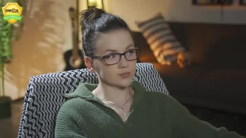 tiffanyriox online show from 04/15/26, 11:49