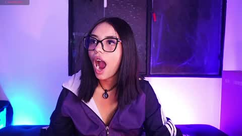 Snapshot of tiffanysander chatting on 05/28/26, 02:09 My name is Tiffany welcome online show from 05/28/26, 02:09