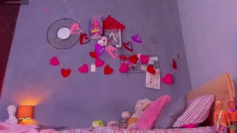                online show from 02/13/25, 08:03