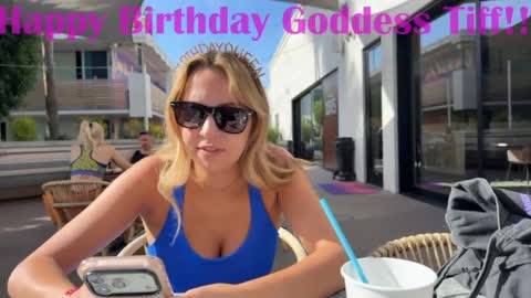 Tiffstreatsxoxo online show from 04/22/26, 03:46