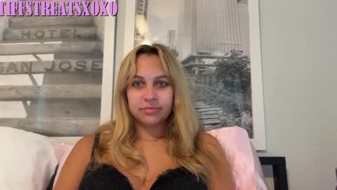 Tiffstreatsxoxo online show from 06/20/26, 04:54