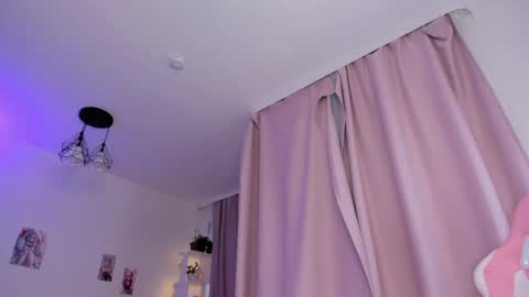 Tiffany online show from 04/24/26, 03:31