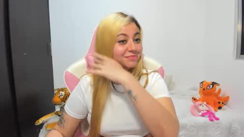 Ana online show from 03/07/25, 12:37