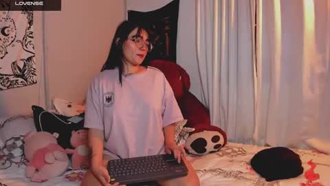 Lilith  online show from 12/06/24, 11:57