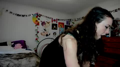 Snapshot of tiggerrosey chatting on 03/11/25, 11:59   All my Links online show from 03/11/25, 11:59