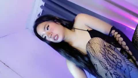Snapshot of tight_elliana chatting on 09/15/25, 09:48 tight_elliana online show from 09/15/25, 09:48