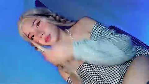 Snapshot of tight_elliana chatting on 10/11/25, 06:17 tight_elliana online show from 10/11/25, 06:17