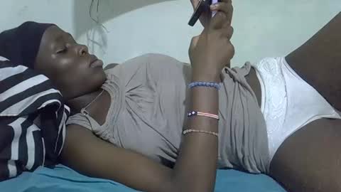 tight_pussie online show from 04/07/26, 07:25