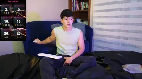 Snapshot of tightncuteass chatting on 05/18/26, 11:32 Camilo online show from 05/18/26, 11:32