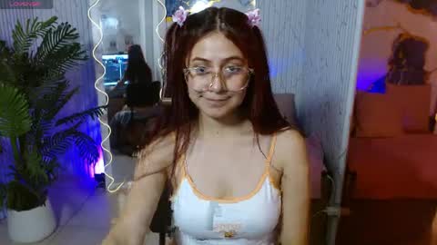 Tiiana online show from 04/18/26, 02:59