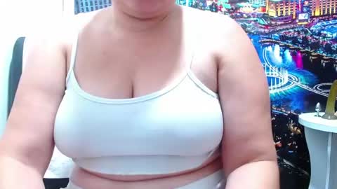 Tila online show from 06/11/26, 12:32
