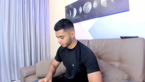 Tyler online show from 12/30/24, 07:21