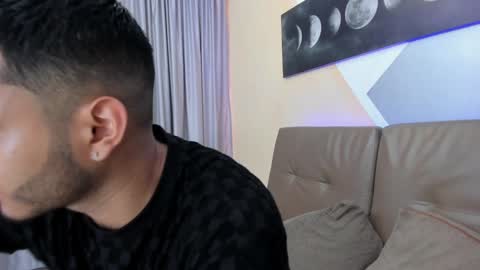 Tyler online show from 01/08/25, 07:34