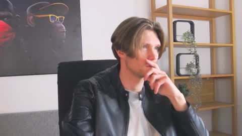 ask me online show from 11/26/25, 07:15