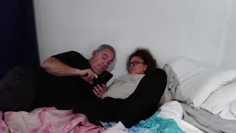 Snapshot of timamanda chatting on 10/30/25, 07:47 Tim Amanda online show from 10/30/25, 07:47